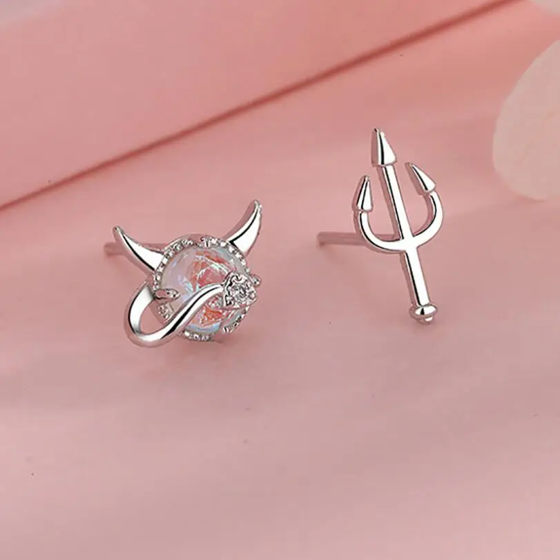 Женские асимметричные серьги-гвоздики с лунным камнем | Украшения и аксессуары