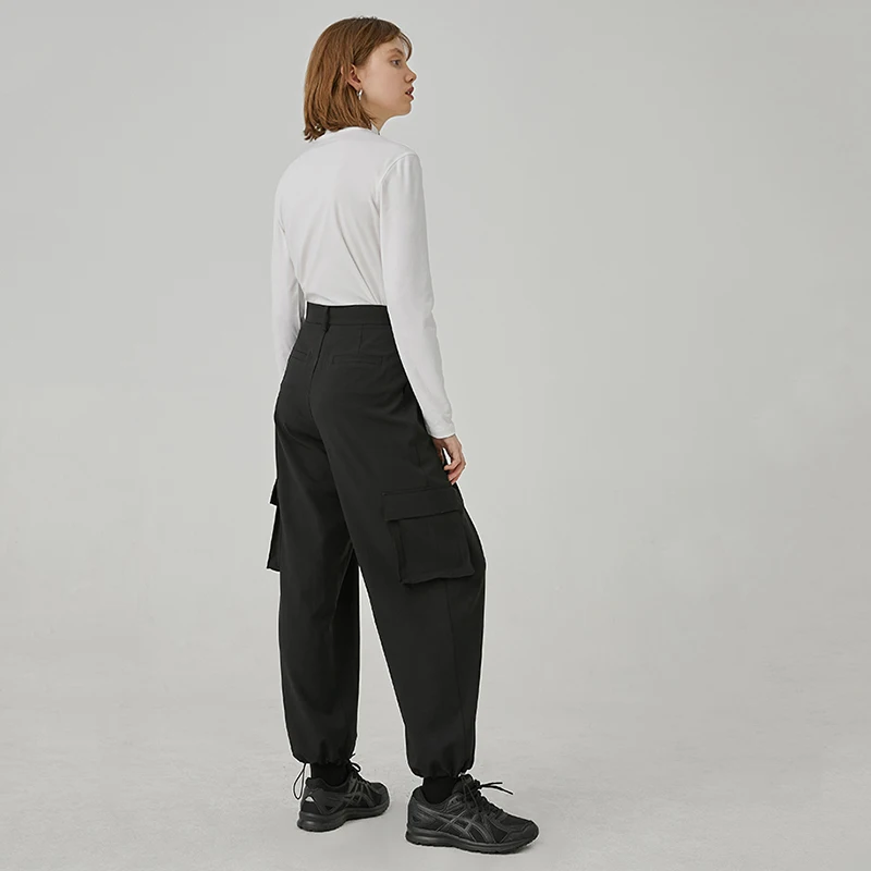 

[EAM] High Waist Black Pockets Pleated Long Cargo Trousers New Loose Fit Pants Women Fashion Tide Spring Autumn 2021 1R754
