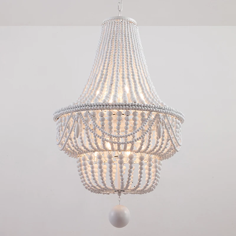 Большая/белая/деревянная люстра с бусинами