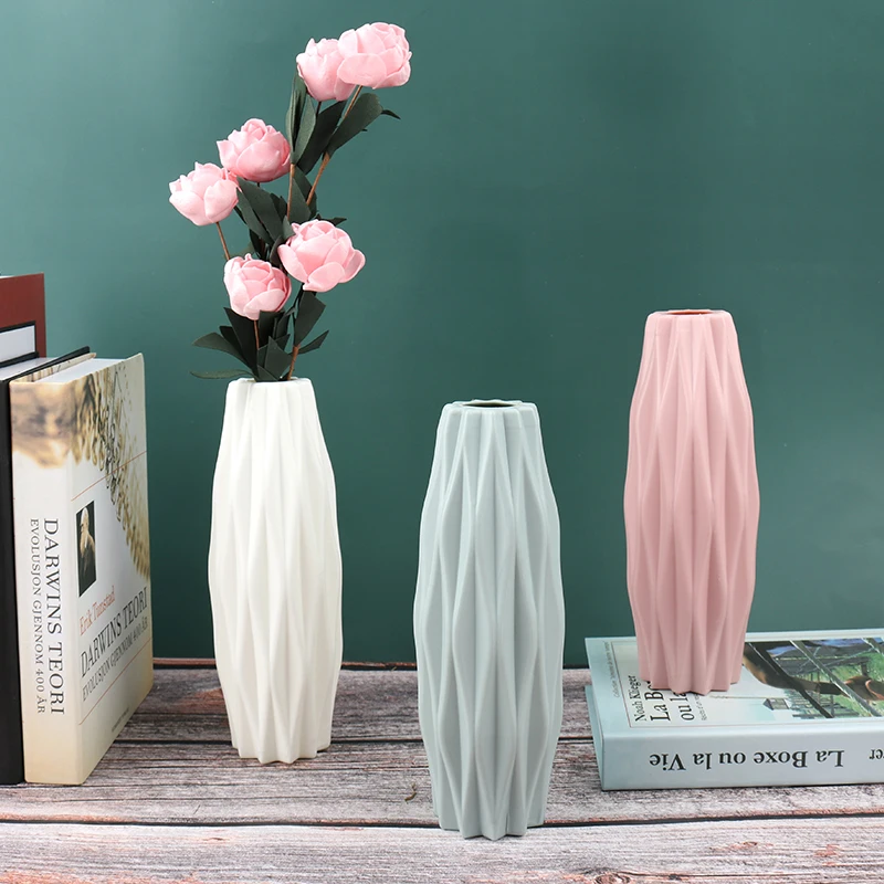 

1Pc Plastic Vases Decoration Creative Home Modern European Imitation Ceramic Flower Arrangement Container for Home Decor Vases