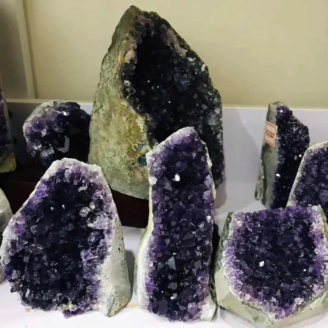 Натуральный аметистовый камень геодовый кристалл кластер домашнее украшение