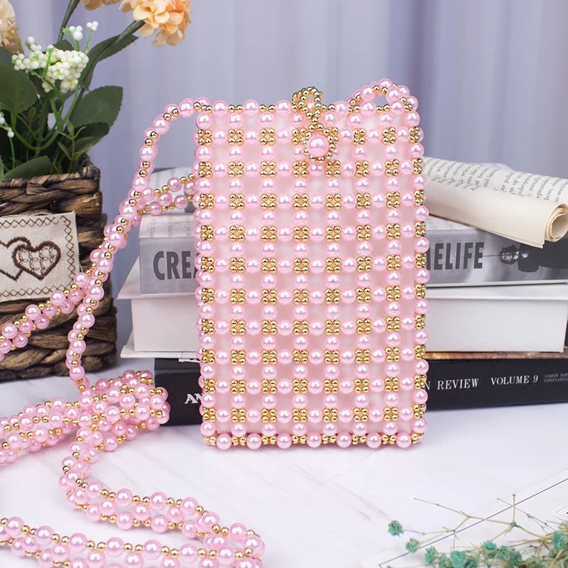 Розовый кошелек ручной работы расшитый бисером мини-сумка через плечо для ключей