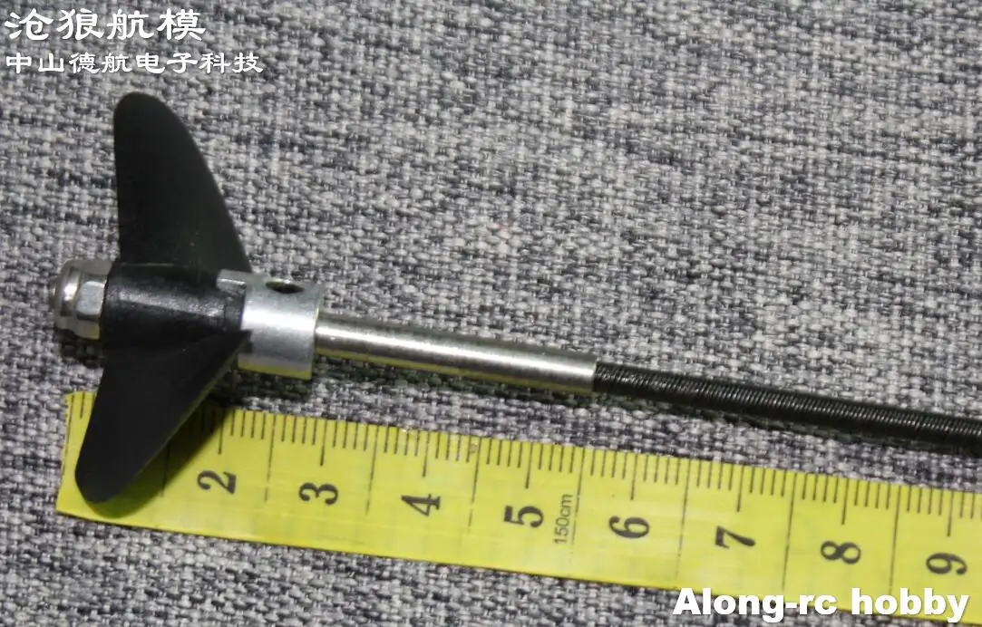 Деталь для радиоуправляемых моделей лодок-пропеллер 40 мм с валом 3*390 Volantex RC Vector80