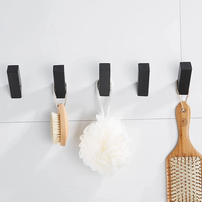 

New Design Bathroom Accessories 304 Stainless Steel Row Hook Black and Chrome Plated Surface Europe Design Fixed Parts