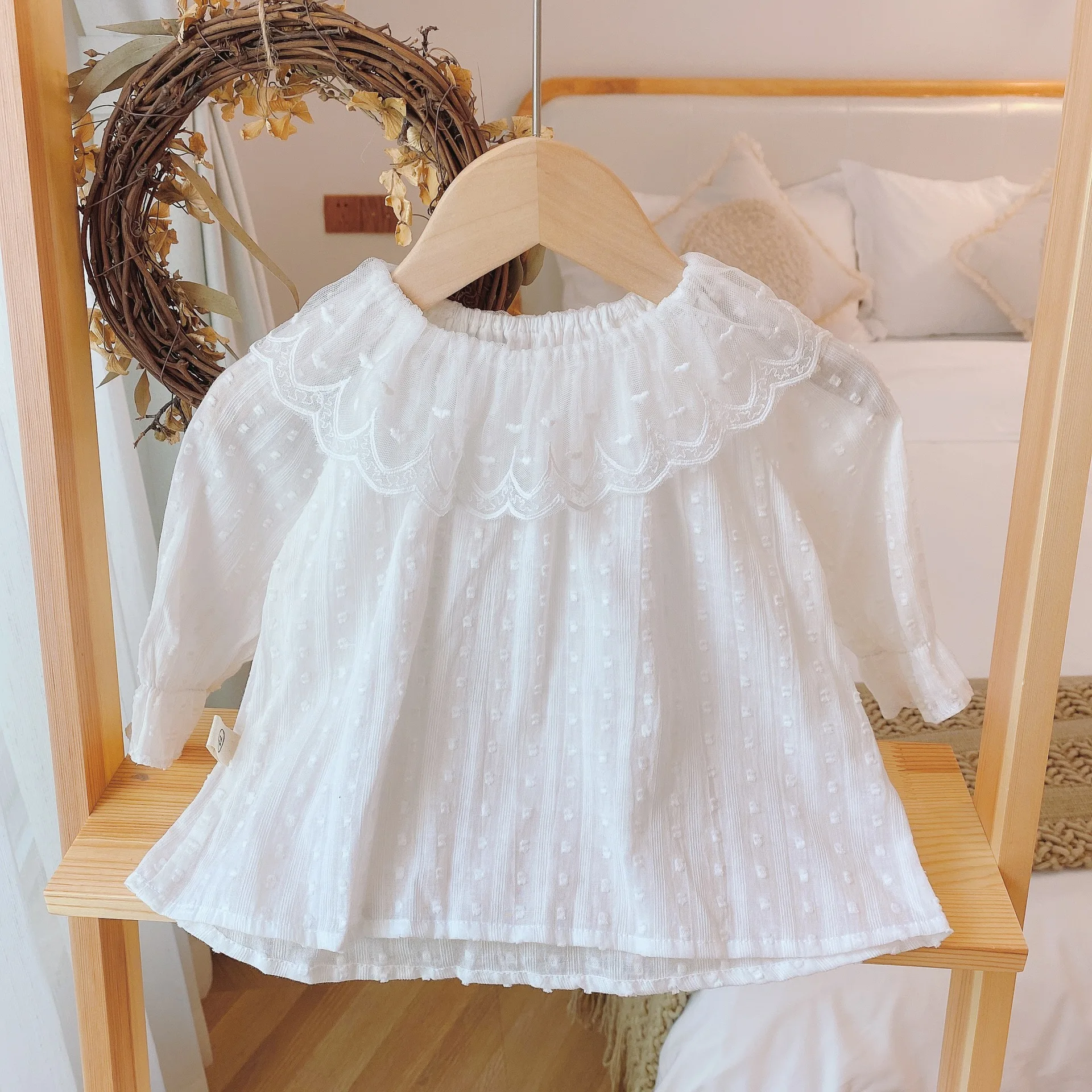 

WLG Girls Blouse Kids Clothes Spring Autumn White Lace Long Sleeve Shirt Baby Girl Casual All Match Tops for 1-5 Years