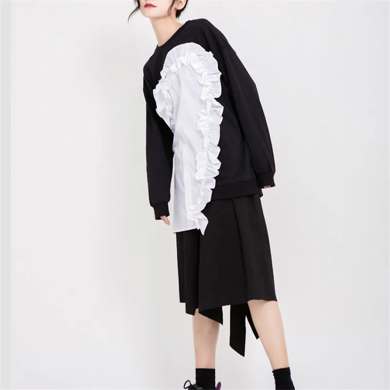 

2020 Autumn And Winter New Hoodie Women's Contrast Stitching Long Sleeved Round Neck Sweater With Wood Ears Lazy Wind Top C573