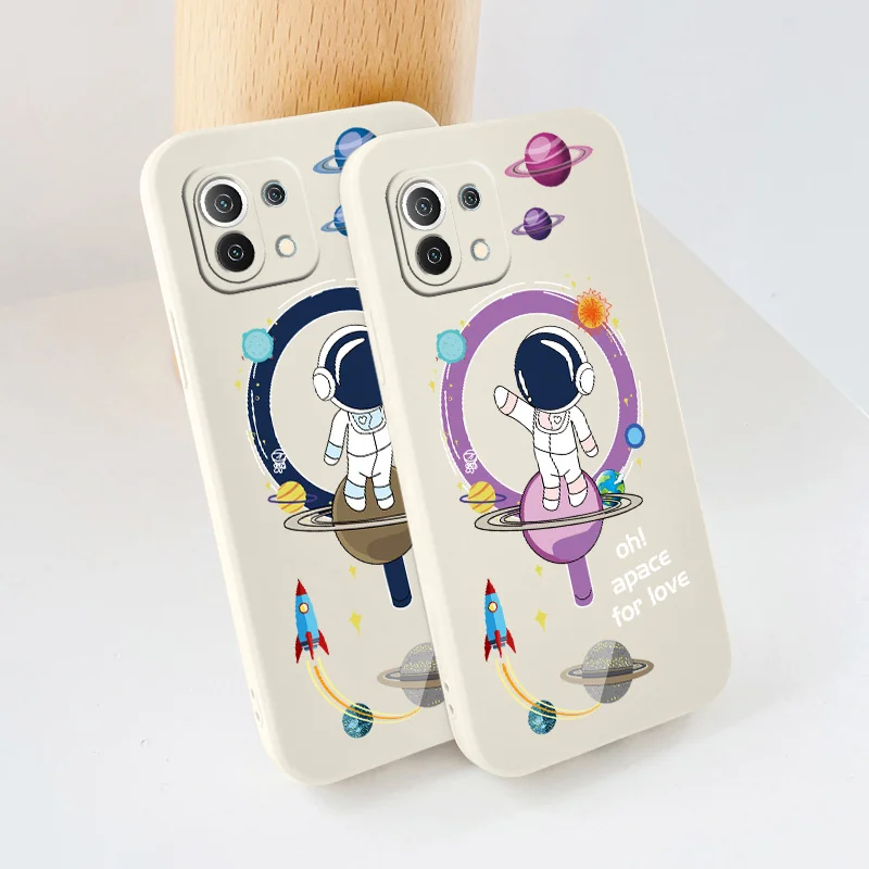 

Globe Astronaut Phone Case For Xiaomi Mi 11 11T lite Ultra 11i 10T 9T Pro Lite 10 10S 9 8 lite Pro Poco F2 X2 F3 Pro Cover