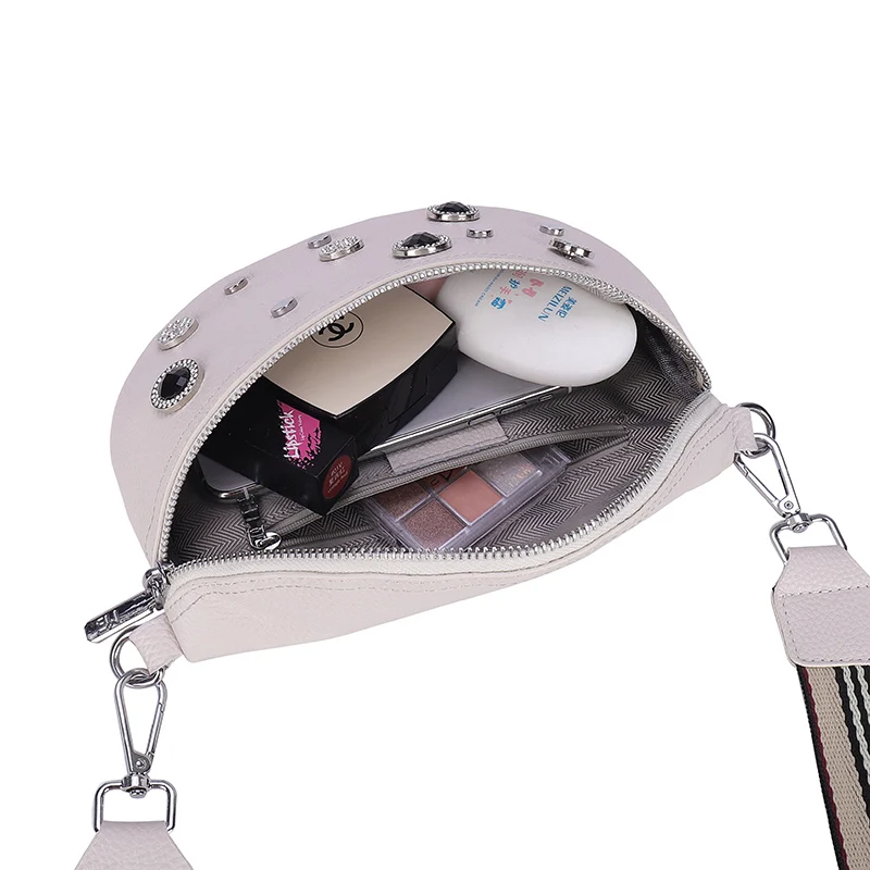 

Retro Diamond Genuine Leather Crossbody Bags For Women 2021 Lady Messenger Bag Fashion Handbags Soft Strap Creativity Chest Bags