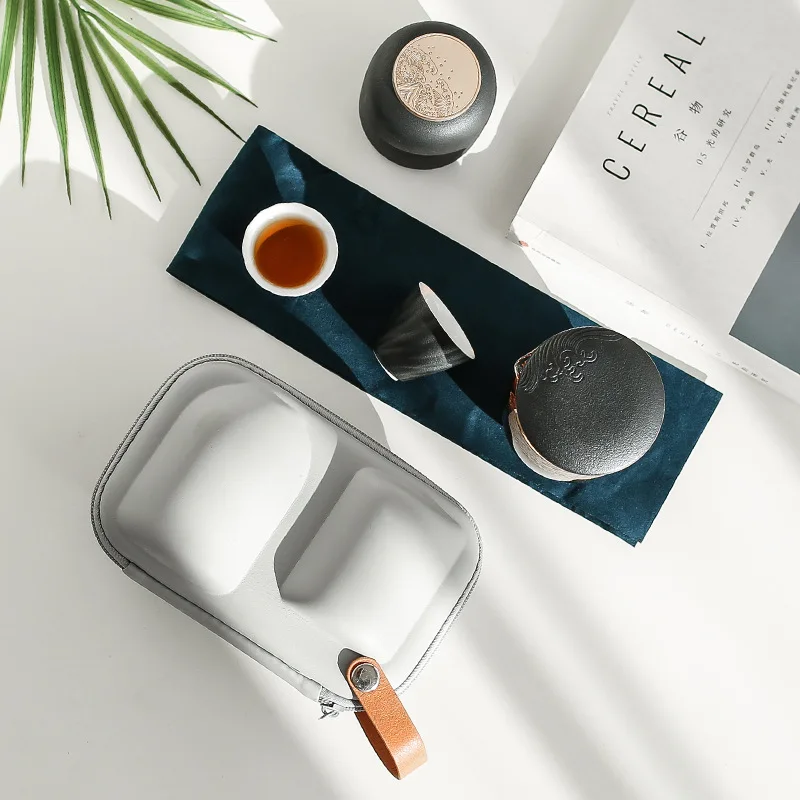 

Kitchen,Dining & Bar