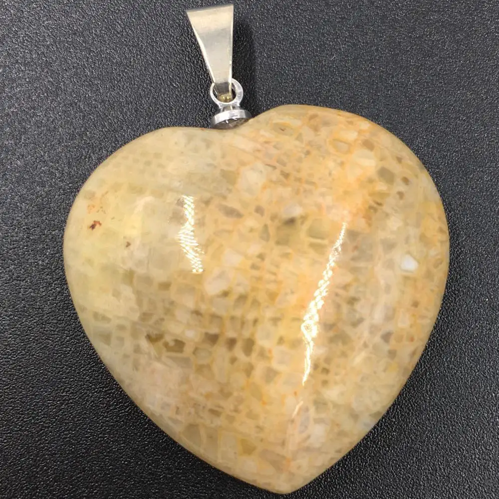 Бесплатная доставка Модные ювелирные изделия Хризантема камень сердце кулон из