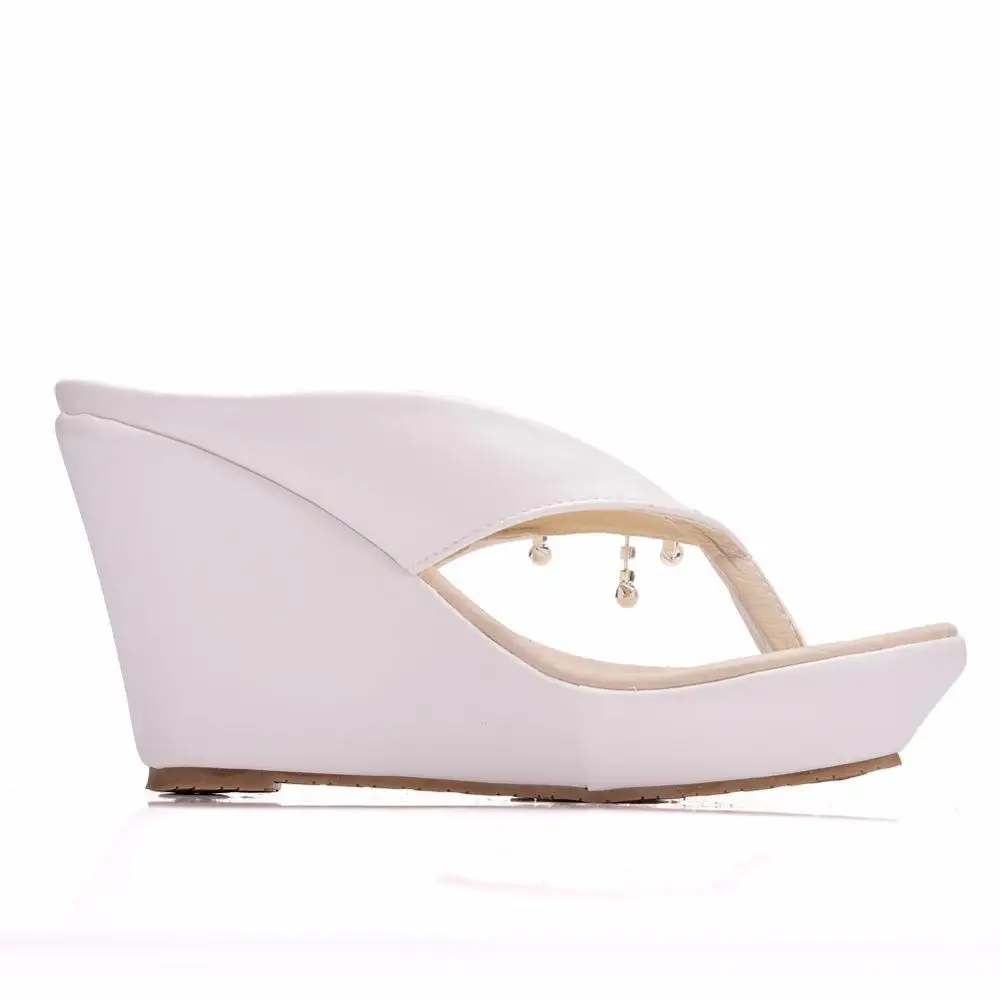 Женские пляжные шлепанцы Queen летние белые сандалии на платформе повседневная