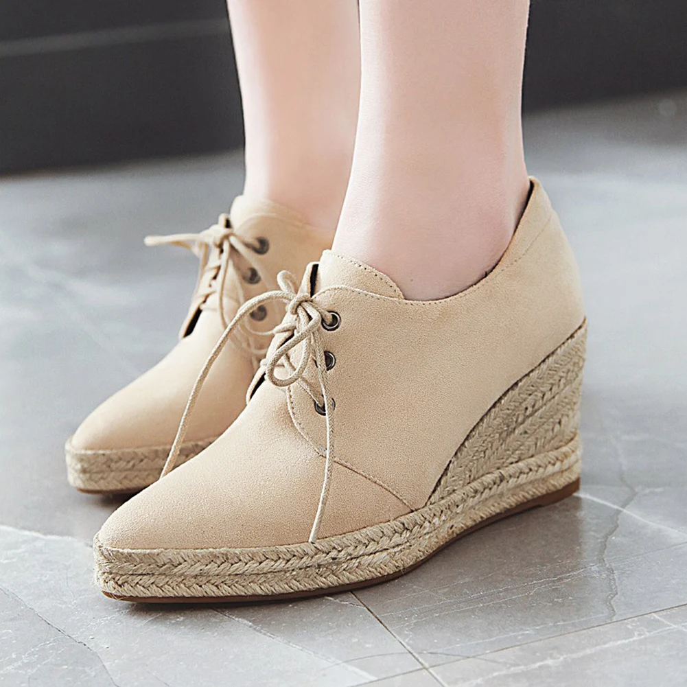 Женские туфли лодочки из флока Karinluna на высокой танкетке со шнуровкой большой