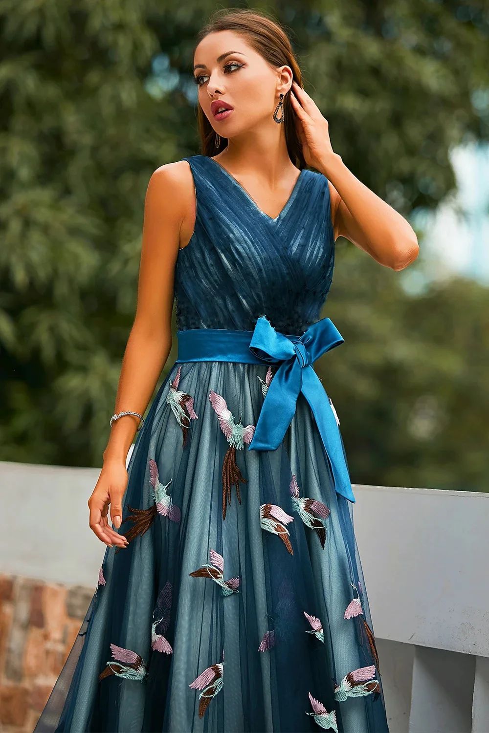 

Fashion Summer Women Boho Long Maxi Dress Backless Sleeveless V Neck Flower Dress Evening Party Beach Dresses Sundress