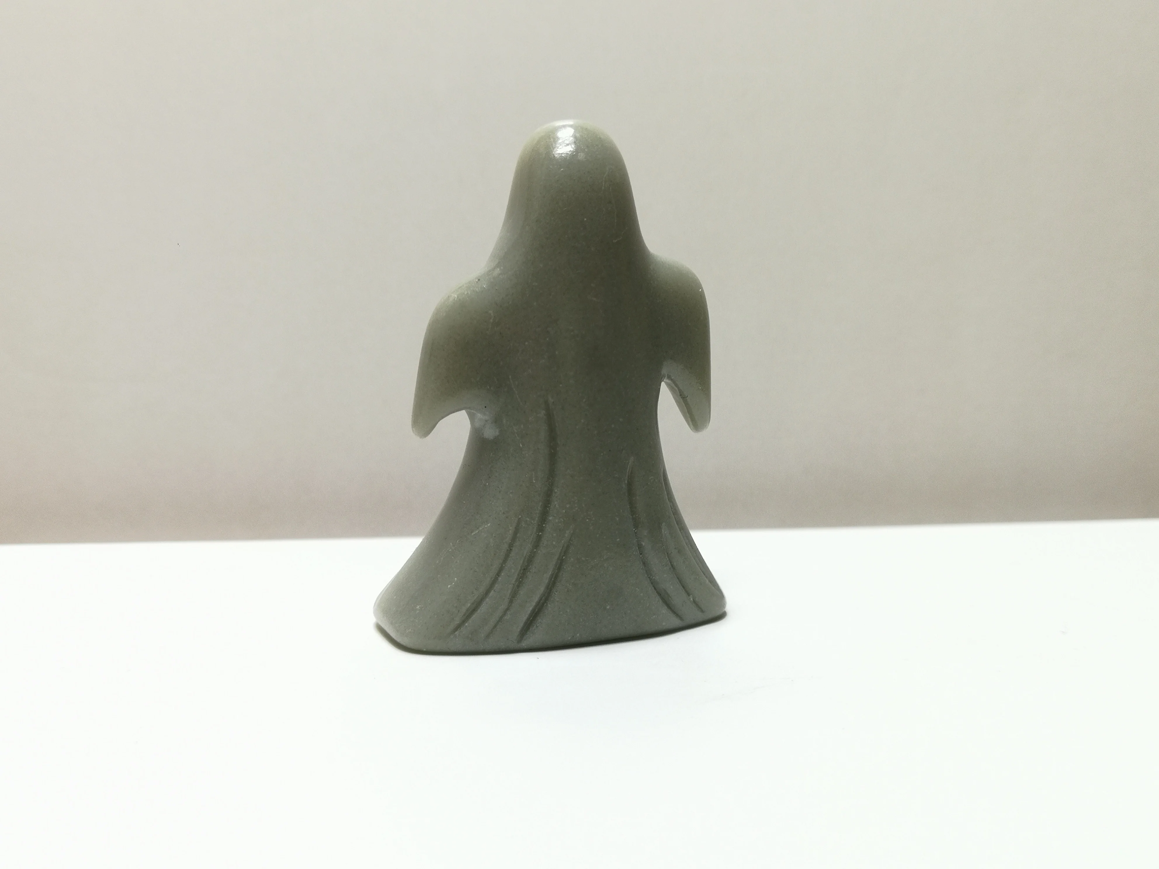 40 0 г Натуральный белый нефрит вырезанный Призрак с кристаллами волшебная