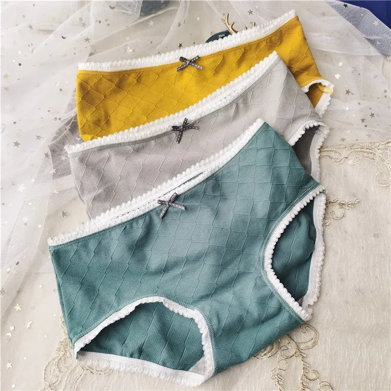 

European Style Cotton Underwear Retro Solid Plaid Embossed Women Briefs Fashion Low Waist Traceless Pantie Sexy Female Lingerie