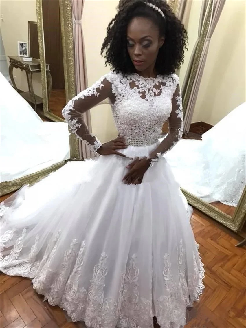 

Vintage A-Line Long Lace Wedding Dresses O-Neck with Sleeve Zipper Back Sweep Train empire Bridal Gowns for Women Custom Made