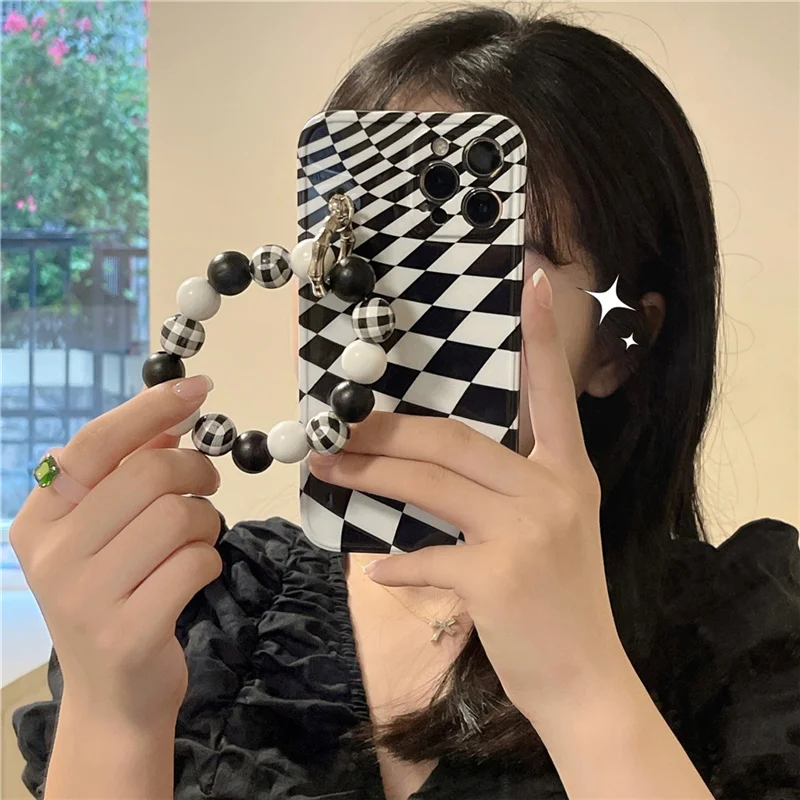 

Korean Irregular Checkerboard Beads Bracelet Phone Case For iPhone 11 12 Pro XS Max Mini X XR 7 8 Plus SE Soft Shockproof Cover
