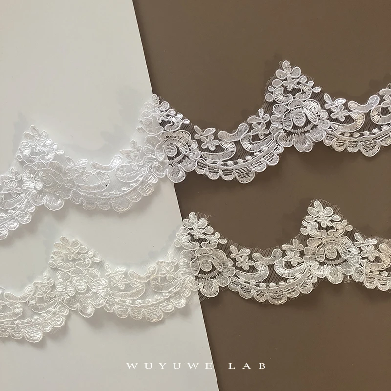 Изящный 2 ярда Белый/цвета слоновой кости цветок Венеция сетка аппликация с