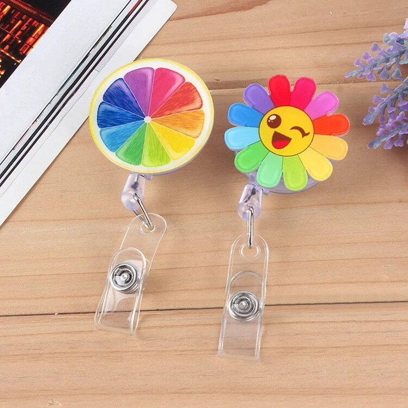 1 шт. держатель для значка с мультипликационным рисунком мини выдвижной значок