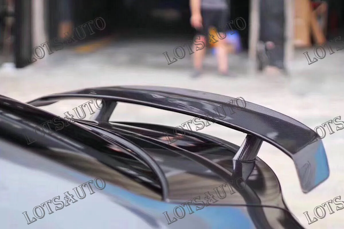 Крыло заднего багажника из углеродного волокна CLA45 GT Style подходит для спойлеров