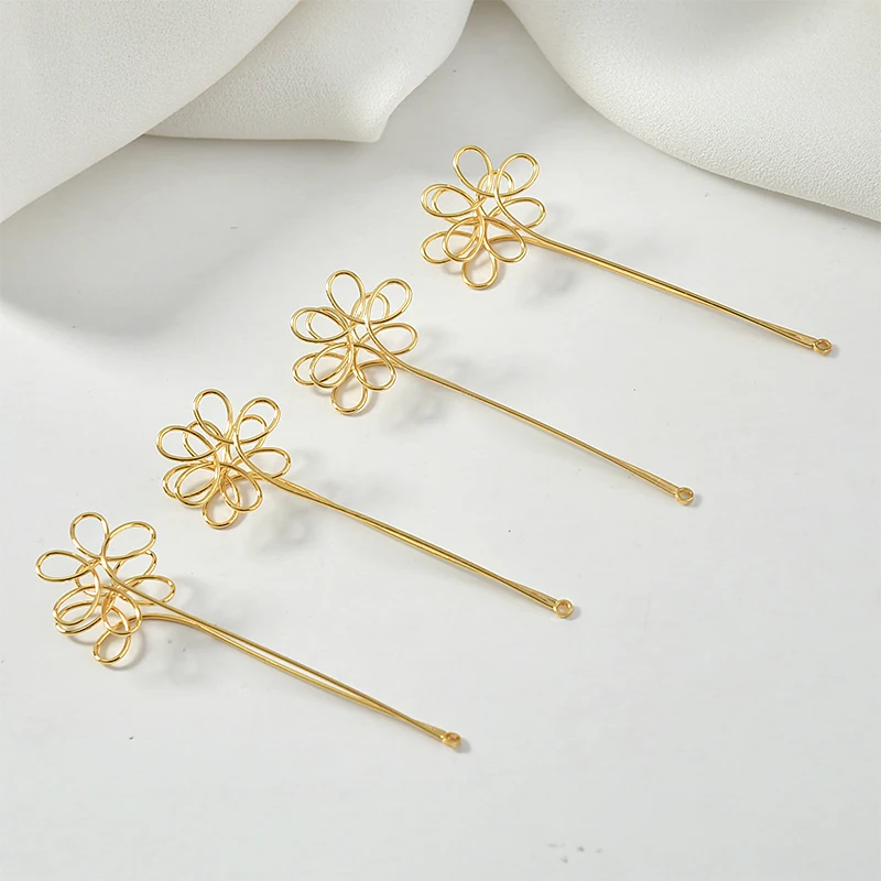 Серьги ручной работы с геометрическим рисунком подвеска из медной проволоки