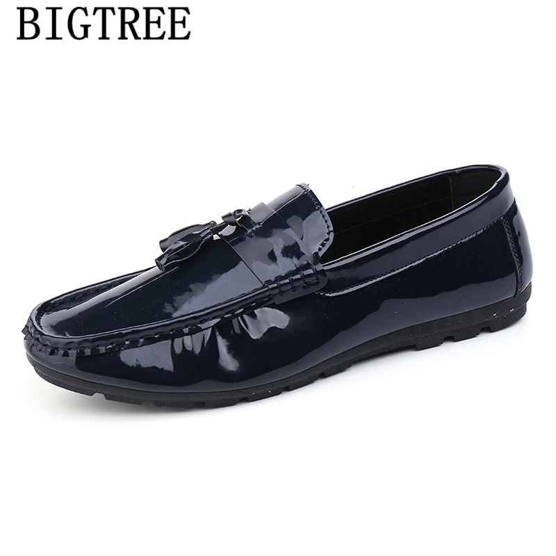 Лоферы мужские кожаные с бахромой повседневная дизайнерская обувь черные белые |