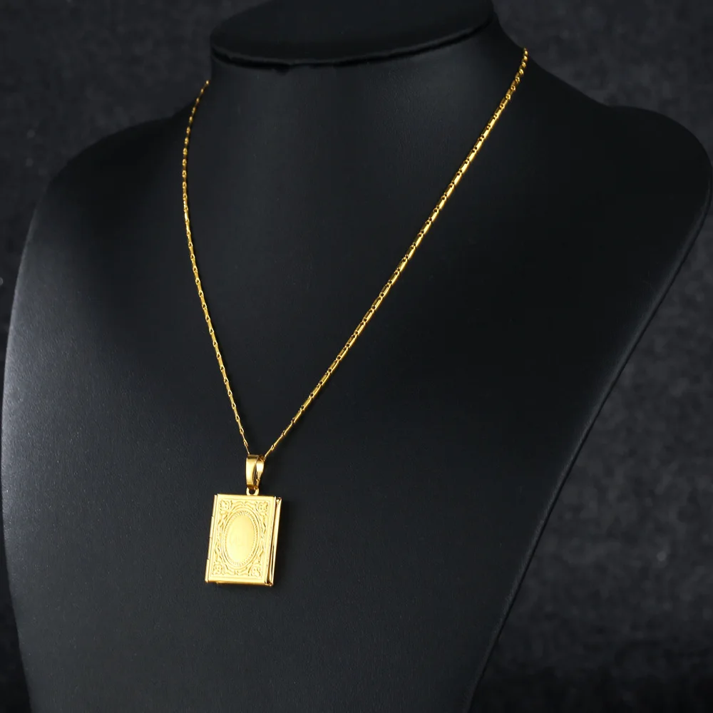 

Personality Gold Plated Muslim Symbols Photo Box Necklace for Men Women Long Chain Anniversary Jewelry Lover's Gifts Accessories