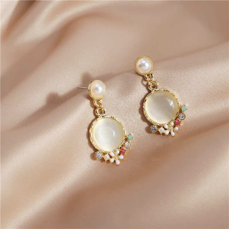 

Fashion Round Opal Stone Stud Earrings for Women Exquisite Flower Dangle Earrings Femme Brincos Birthday Party Jewelry Crafts