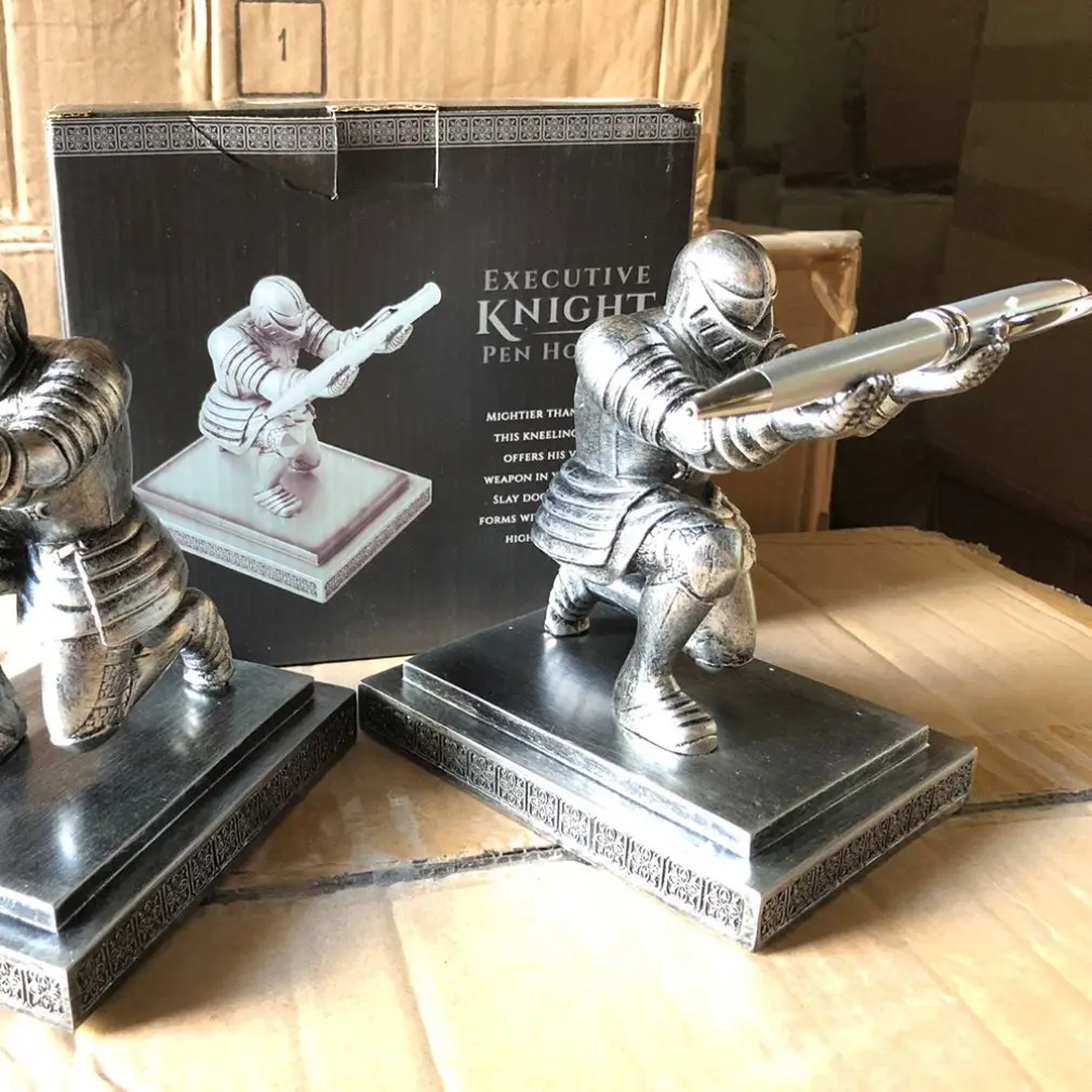 

Executor Knight Pen Holder Office Accessories Organizer Soldier Figurine Pencil Holder Office Desk Organizer