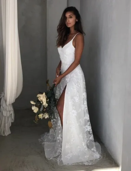 

Linglewei New Spring and Summer Women's Dress sexy V-neck sling lace dress