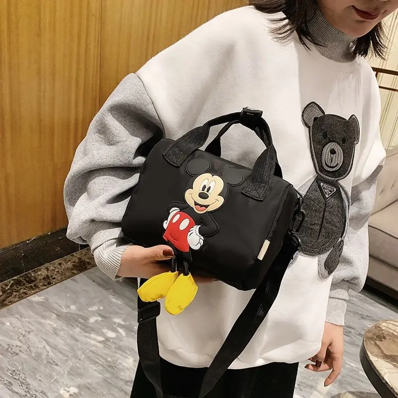 

2021 genuine cute sweet Mickey messenger bag Disney Mickey Mouse Girl shoulder bag girl simple versatile Bucket Bag
