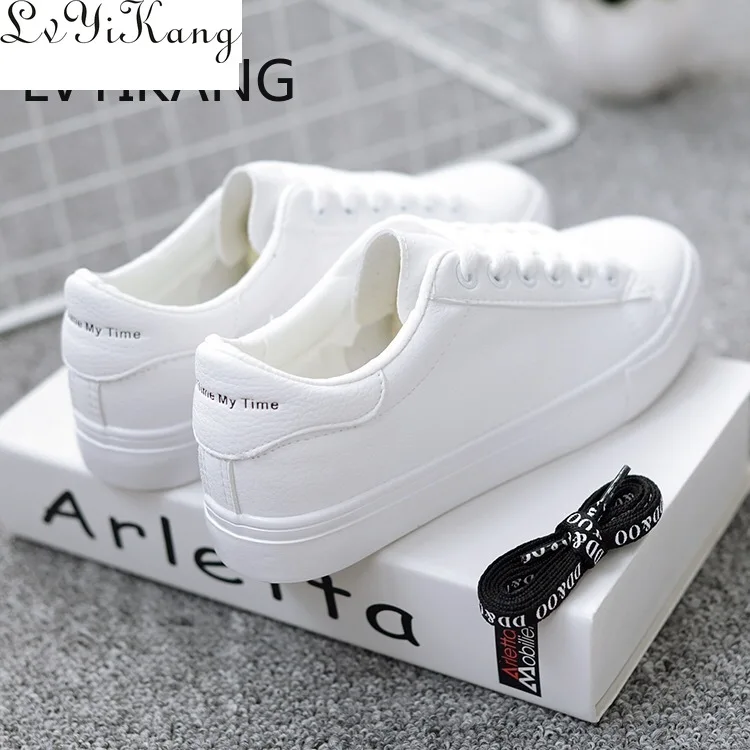 Женские кроссовки новинка 2019 модная дышащая обувь с вулканизированной подошвой