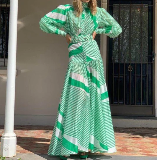 

Women Dress Top Quality Long Lantern Sleeve Women Holdiady Dresses Sexy Celebrity Party Dress