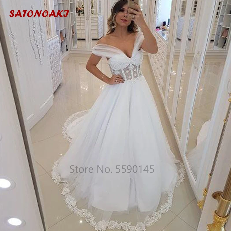 

Elegant Tulle Wedding Dress 2020 Off the Shoulder Ball Gown Lace Applique Backless Sweep Train Bridal Vestido De Novia Undefined