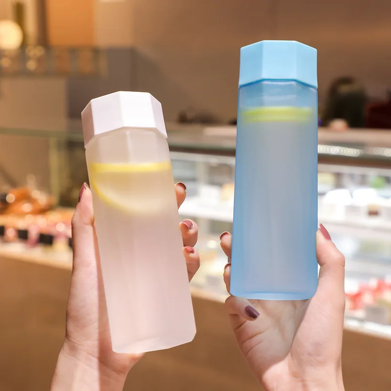 

2021 personality trend water cup plastic cup fashion fresh style heat-resistant cup frosted cup ins simple plastic water bottle