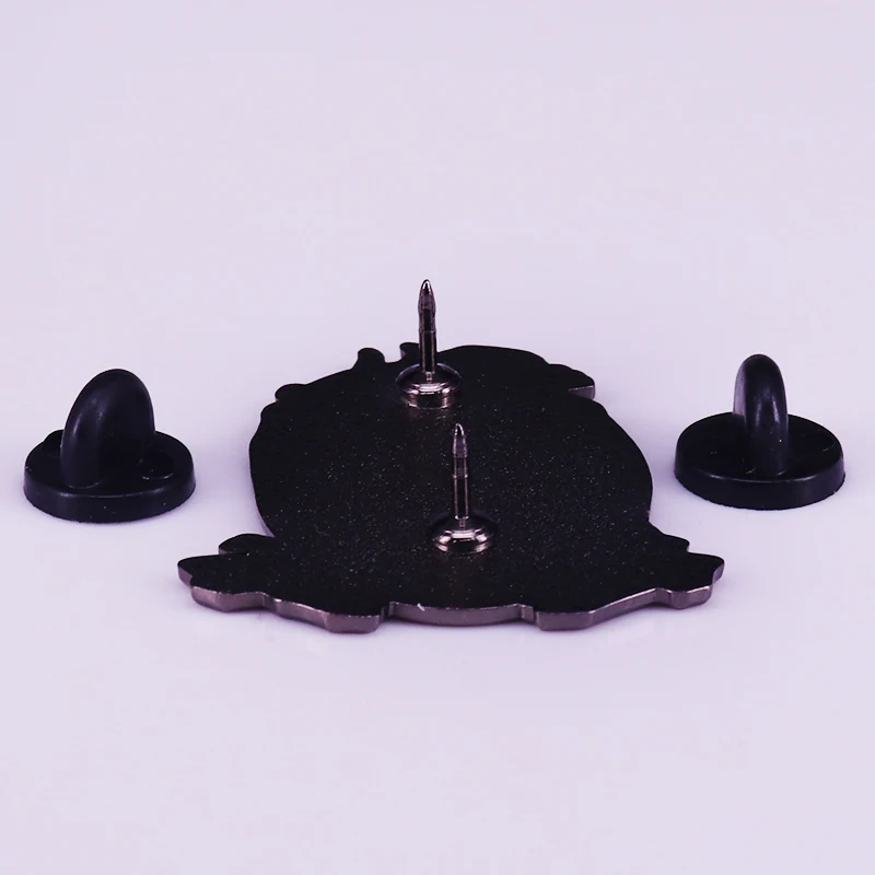 Мифическая эмалированная брошь в виде осьминога Kraken знаки древнего Бога зла |