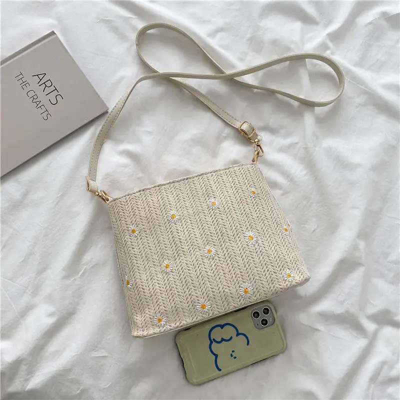 

Casual Straw Women Shoulder Bags Female Woven Summer Beach Bag 2021