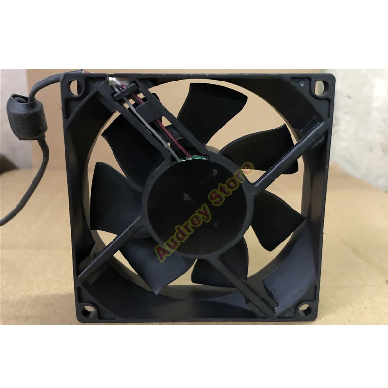

Новый вентилятор AD08012UX257301 ADDA 8025 12V 0.3A для проектора