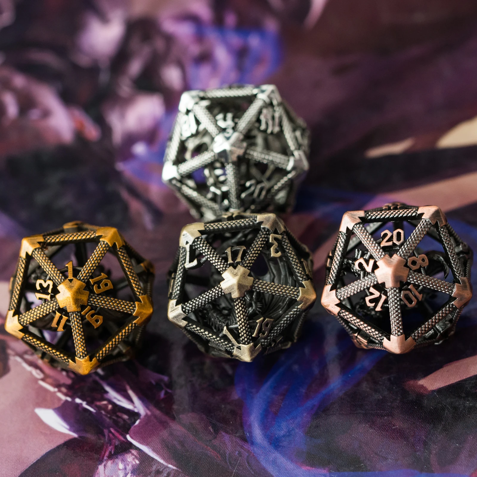 1 шт. D20 полый металлический летающий дракон D & игральные кости Cusdie 20 сторонних