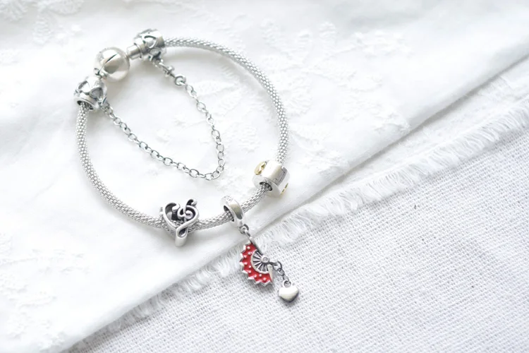 

2019 Autumn New 925 Sterling Silver Heart Treble Clef Charm Charm Beads fit Original pandora Bracelets Women DIY Jewelry