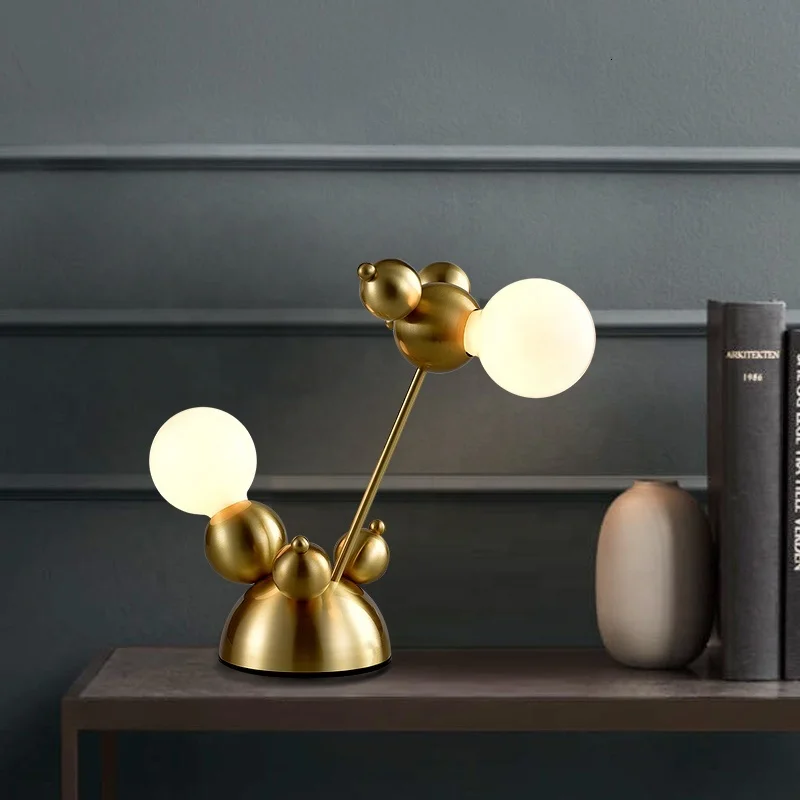 Роскошный Новый дизайн декоративная настольная лампа для гостиной Золотая