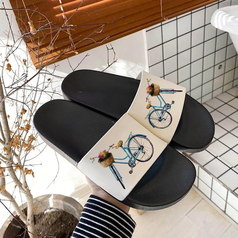 

2021 women slippers Romantic Vintage Bicycle Flower Print Comfortable Girls Sandals Outdoor Indoor Home Non-slip Slides