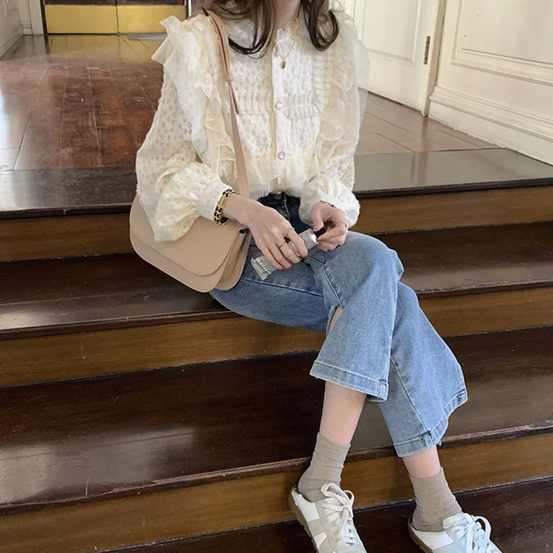 

New French White Lace Top with Bubble Sleeve Shirt for 2021 Spring Dress Graphic T Shirts Embroidery Shirts for Women