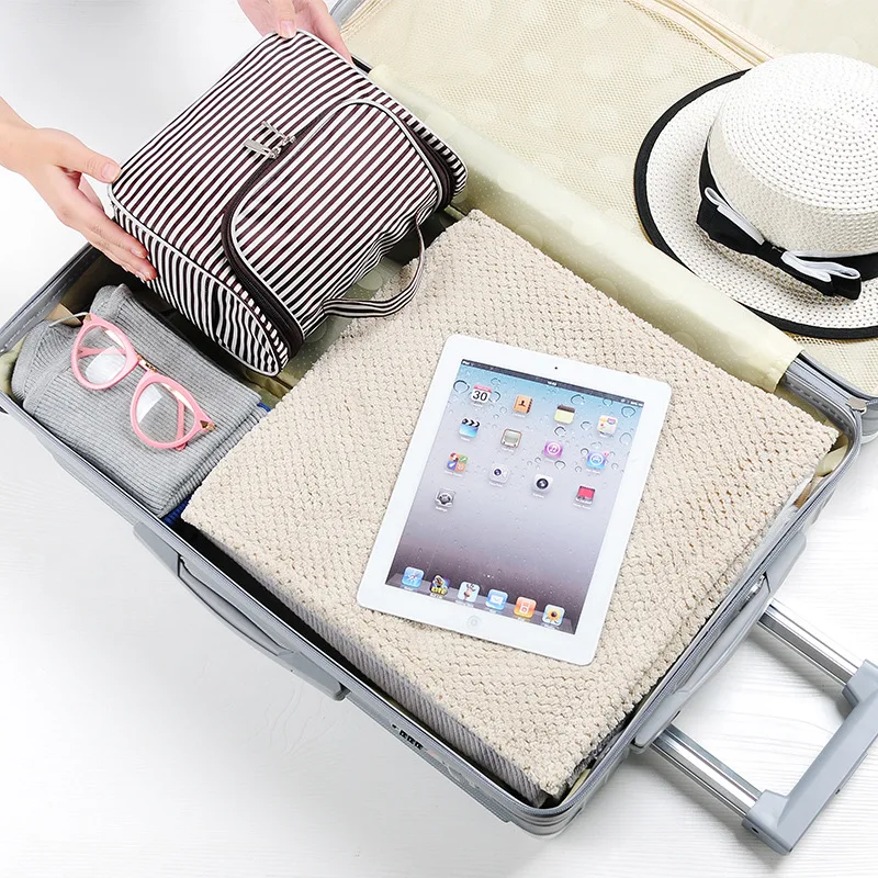 

Travel Makeup Bag Stripe Waterproof Portable Man Toiletry Bag Women Cosmetic Organizer Pouch Hanging Wash Bags Ladies Beauty Bag