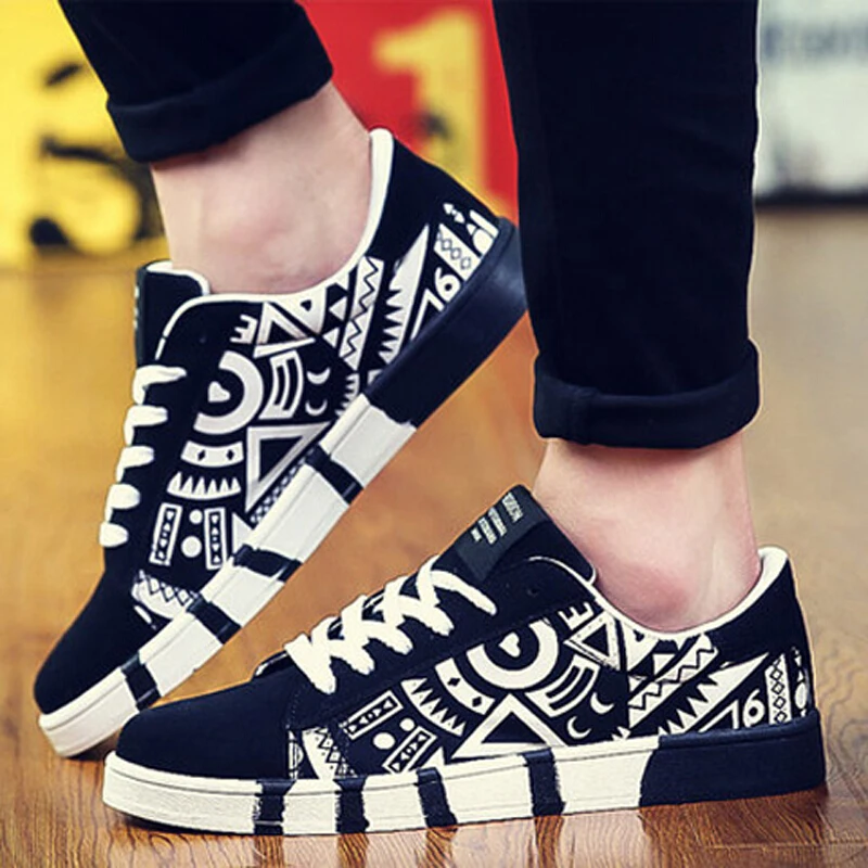 

New 2020 Men Vulcanize Shoes Non-slip Sneakers Men Lightweight Fashion Canvas Sneakers Flat Men Shoes Lace-up Rubber Shoes