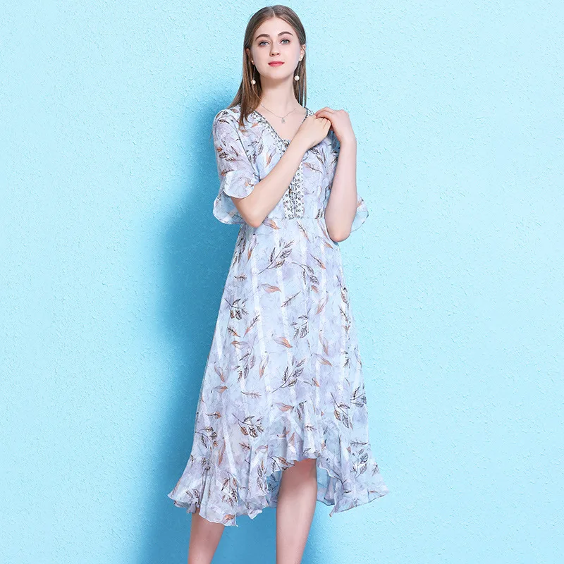

Spring and summer new fashion beaded V-neck chiffon floral dress temperament Slim was thin A-line dress NW19C6305