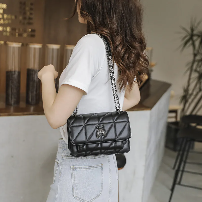 

Lingge Chain Female Bag Shoulder Bag High-quality Fashion All-match Messenger Small Bag Can Be One-shoulder Diagonal Portable