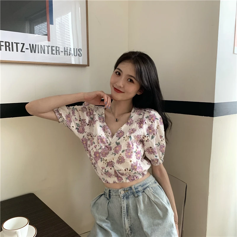 

New V-neck Floral Print Ladies Tops Fashion Brand Summer New Puff Short Sleeve T Shirt for Women Clothes Ins Hipster Tees Slim