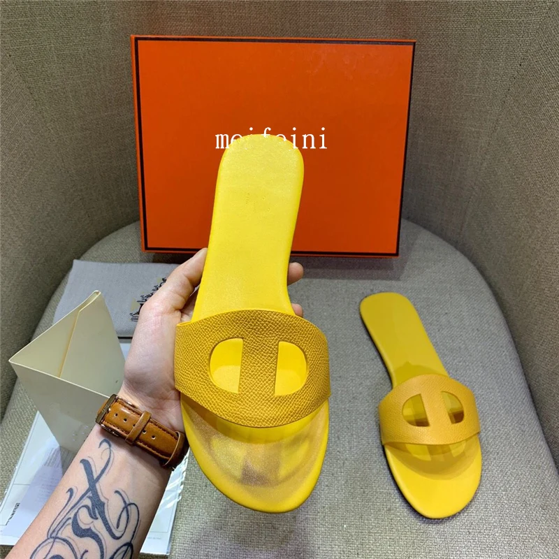 Женские шлепанцы на плоской подошве Уличная обувь в виде свиного носа лето 2019 |