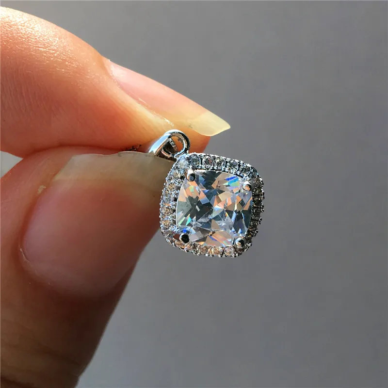 Роскошное женское ожерелье с квадратным кулоном серебряного цвета свадебное